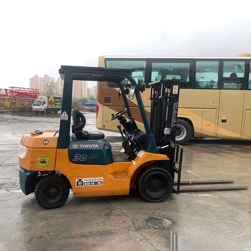 3 toneladas de empilhadeira usada com motor a diesel do Japão em boas condições