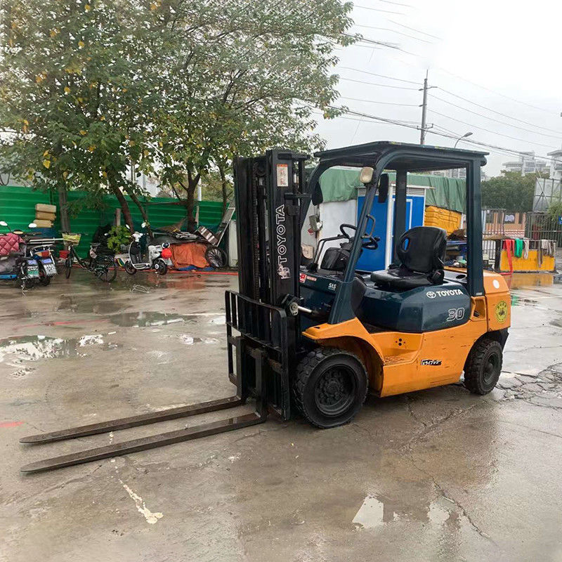 3 toneladas de empilhadeira usada com motor a diesel do Japão em boas condições