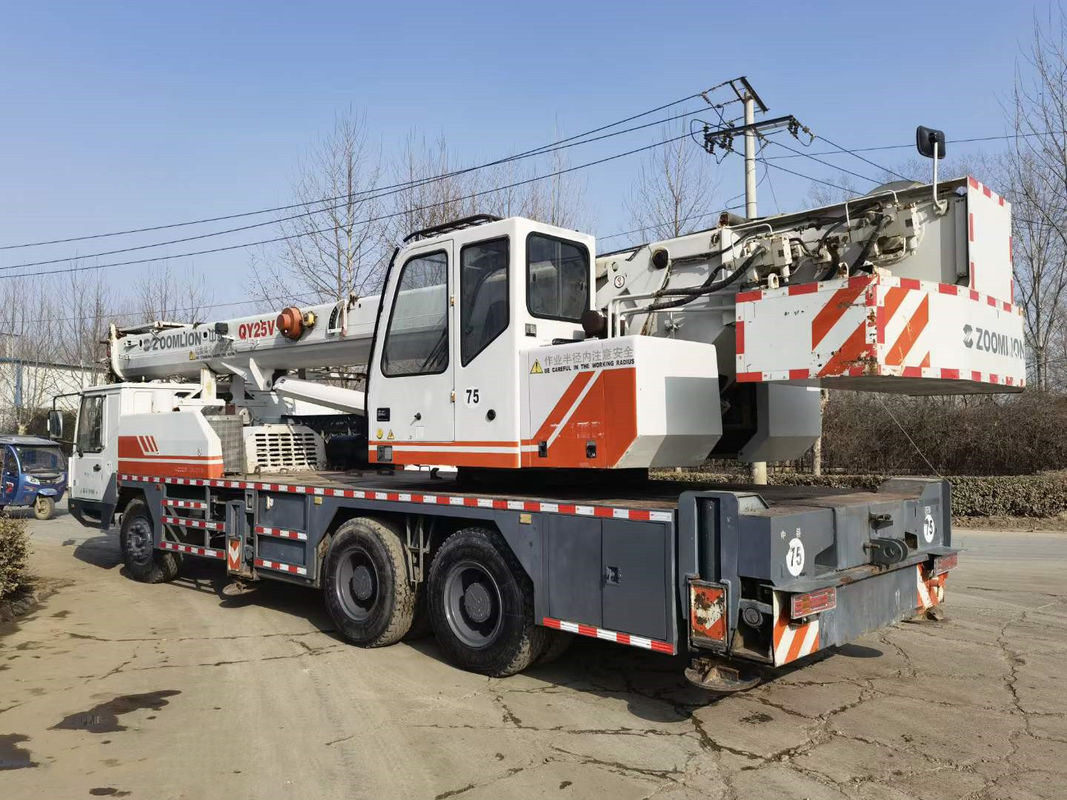 Máquina de guindaste usada de 25 toneladas com 1010KN.M Max. Carga de elevação