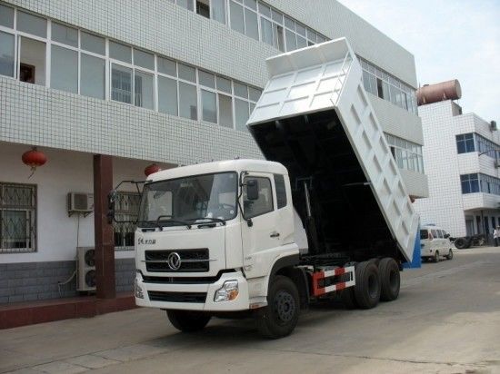 DONGFENG 6 rodas 4X2 camião de descarga pequeno camião de desvio em bom estado caixa de engrenagens SINOTRUCK