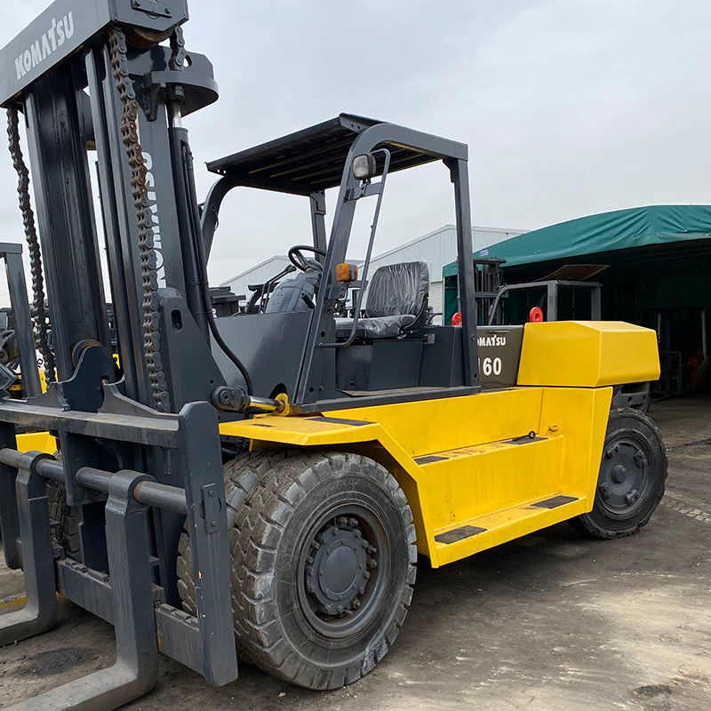 Carregadeira Komatsu Diesel usada para contêineres de 12-16 toneladas comprimento do garfo 1070 mm largura do garfo 150 mm