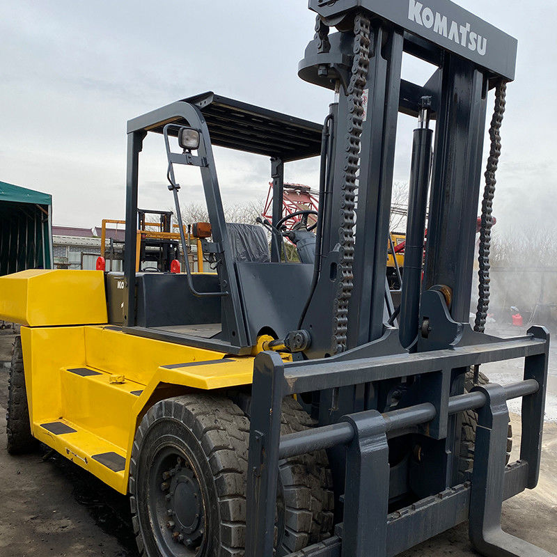 Carregadeira Komatsu Diesel usada para contêineres de 12-16 toneladas comprimento do garfo 1070 mm largura do garfo 150 mm