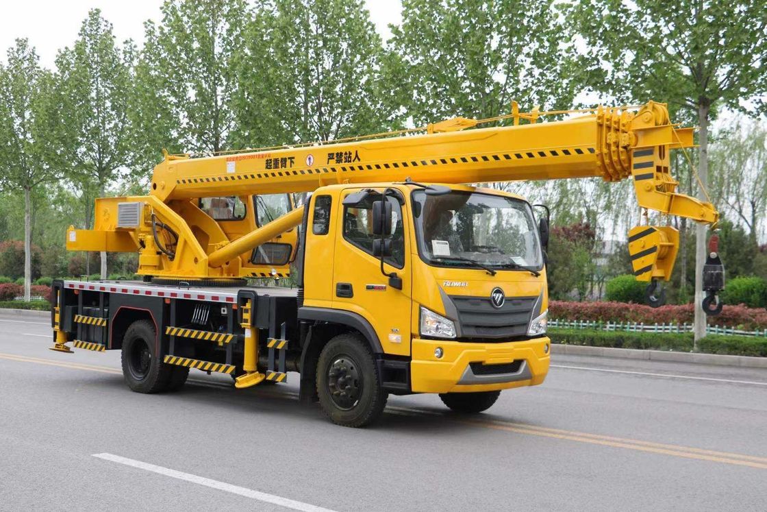 Construção de caminhão de guindastes móveis usados de 12 a 15 toneladas com potência de 160 cavalos e distância entre eixos de 4200 mm