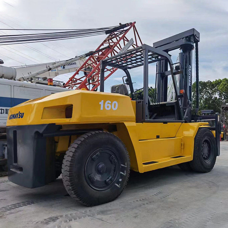 Fazendas 16 Ton Diesel Usado em empilhadeira Komatsu com 4m altura de elevação e 150m largura de garfo