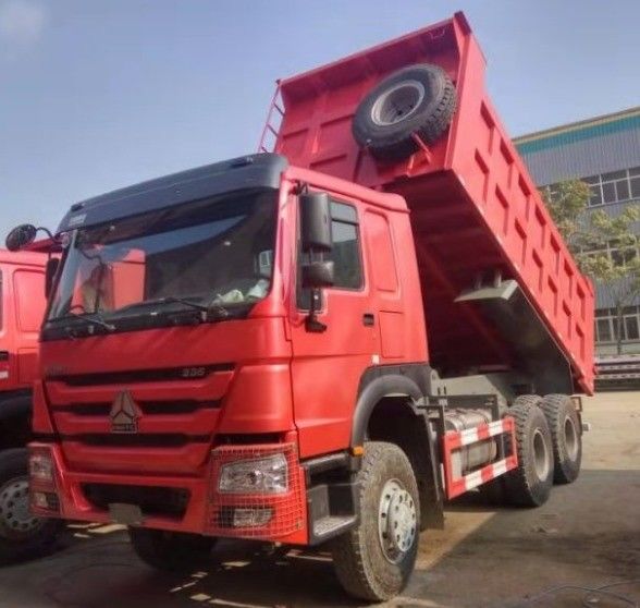 Utilizado HOWO 6*4 camião de descarga 371HP para construção de minas camião pesado 6X4 camião de despejo