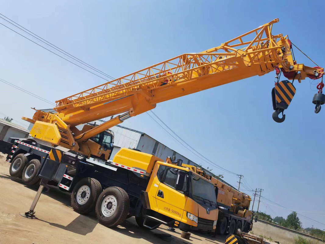 2 RPM Velocidade de rotação XCT130 130 toneladas Cranes de caminhão Braço telescópico Cranes de caminhão usados