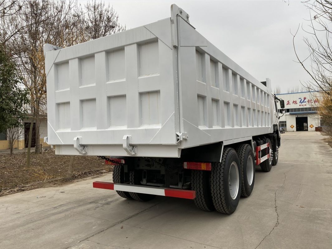 35tons 371HP Sinotruk HOWO camiões de descarga usados 8*4 camião de remoção para mina de construção