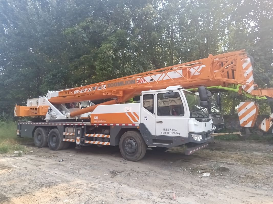 Cran Zoomlion de 35 t Cran de 30 t Equipamento de elevação Cran de caminhão Cran com 10000 kg de peso