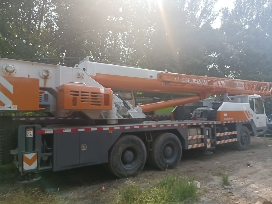 Guindaste de caminhão usado por encomenda com raio de rotação mínimo de 10,5 m Guindaste Zoomlion 30 toneladas 35 toneladas