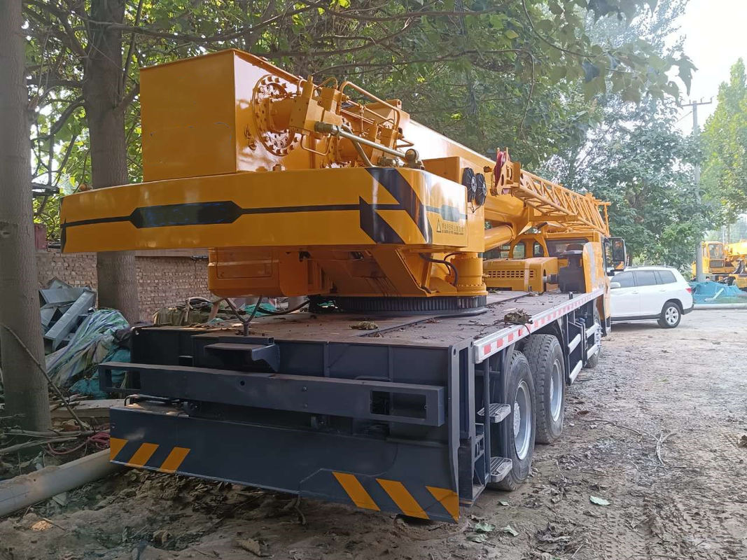 Camião de guindaste móvel de 25 toneladas QY25 com 2001-4000 horas de trabalho e altura máxima de 39,21 m