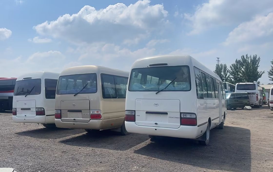 23-30 Assentos Usados Toyota Coaster Bus com motor diesel a preços acessíveis e capacidade de assentos