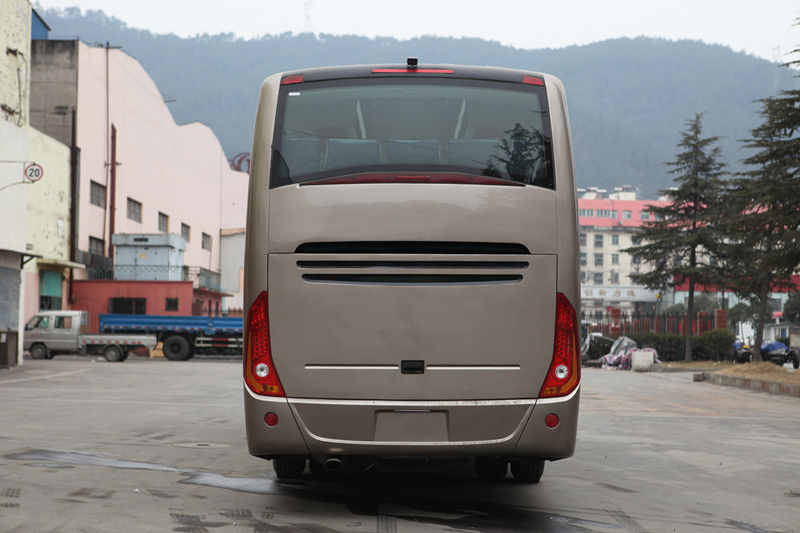 10490mm comprimento Dongfeng Chaolong Lhd 45 lugares autocarro de luxo com bom e motor diesel