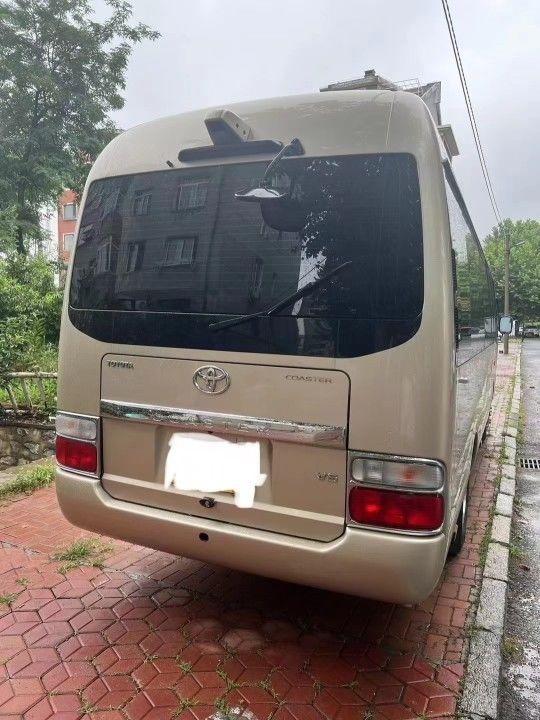 30 lugares Diesel Toyota Coaster Bus para Turistas Luxury Bus Standard de emissões Euro 3