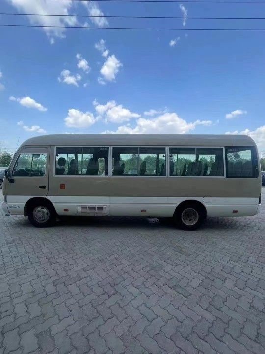 Euro 3 Standard de Emissão Diesel Fuel Toyota Coaster Bus com 30 lugares usados 25 lugares