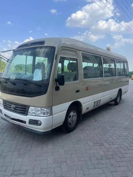 Euro 3 Standard de Emissão Diesel Fuel Toyota Coaster Bus com 30 lugares usados 25 lugares