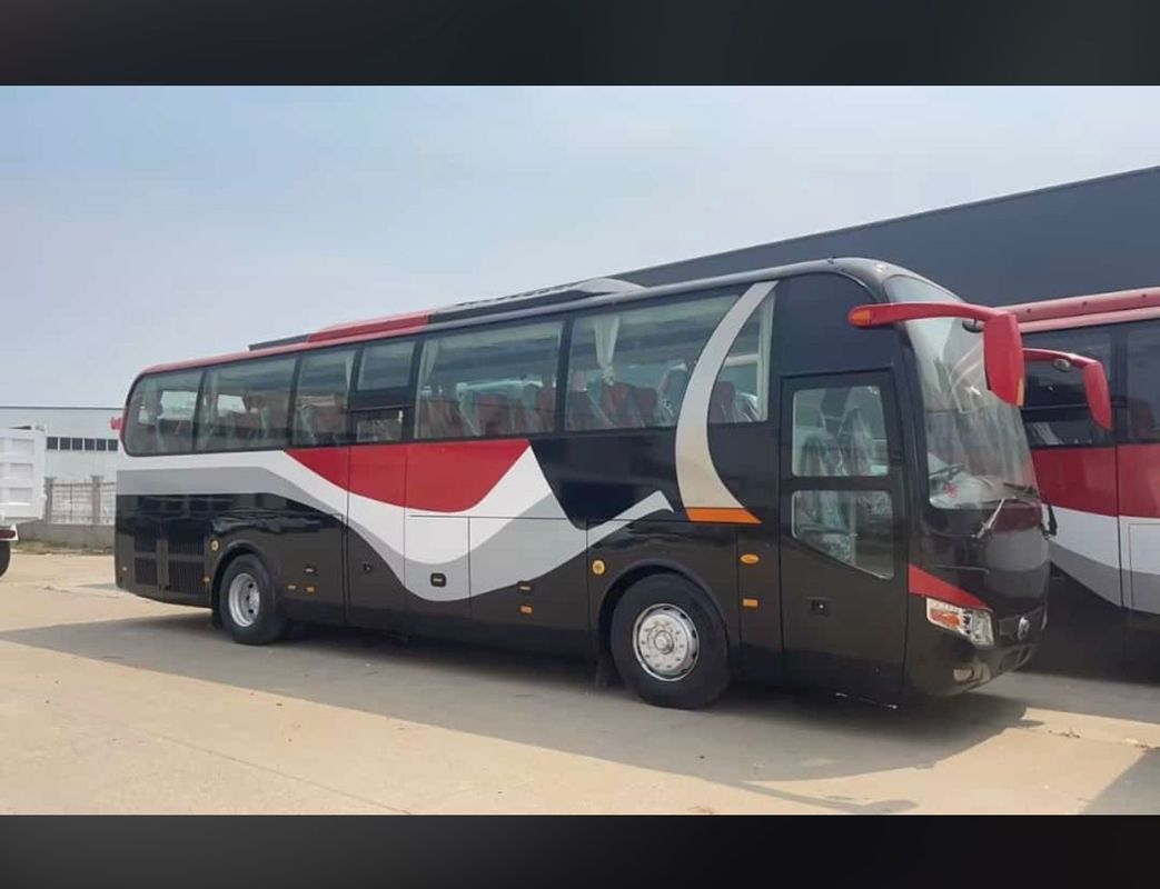 Rodas dianteiras/ traseiras mm 1750/1586 Personalizar Luxo Autobus de 50 lugares Autobus usado de direção esquerda