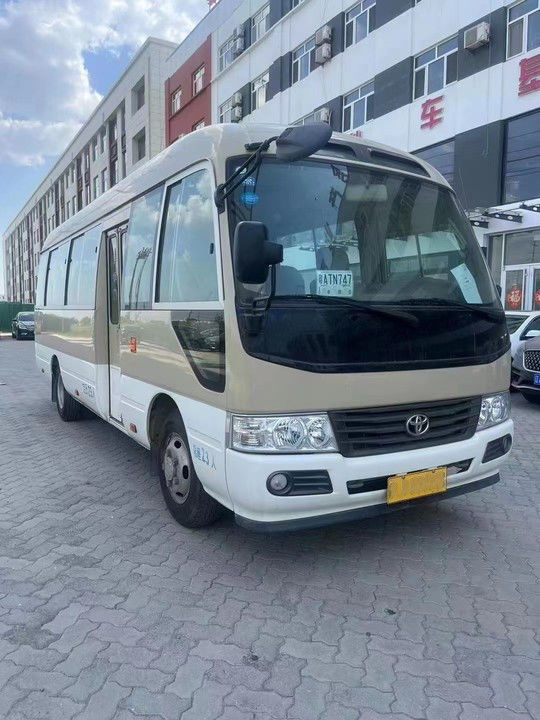 Euro 3 Standard de Emissão Diesel Fuel Toyota Coaster Bus com 30 lugares usados 25 lugares