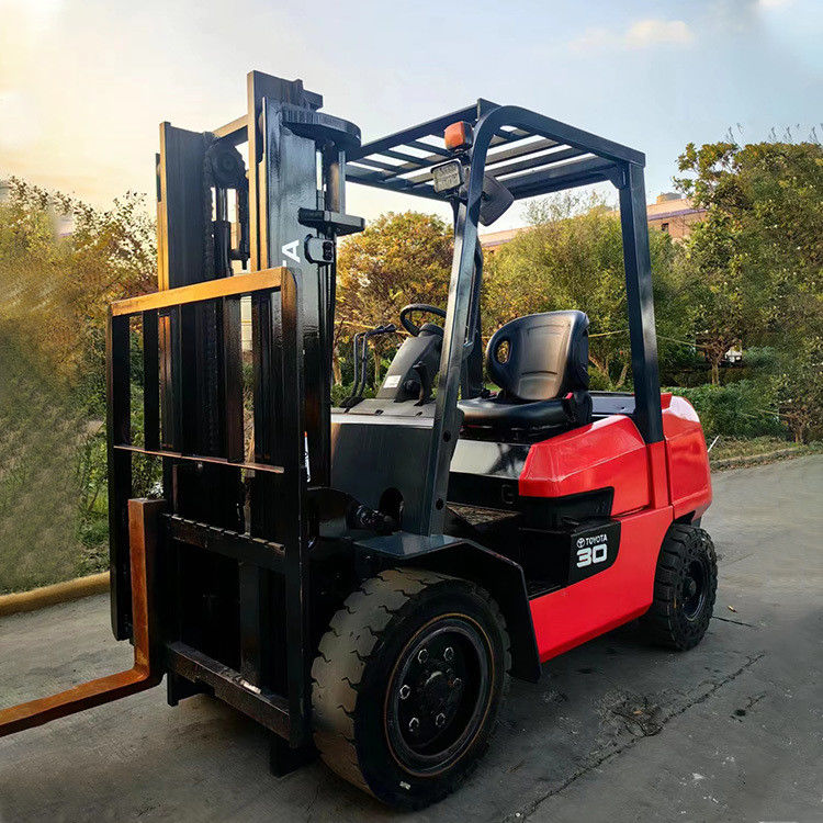 Elevador de forks diesel de 3 toneladas Elevador de forks Toyota usado com bons preços e tipo de potência 8F30