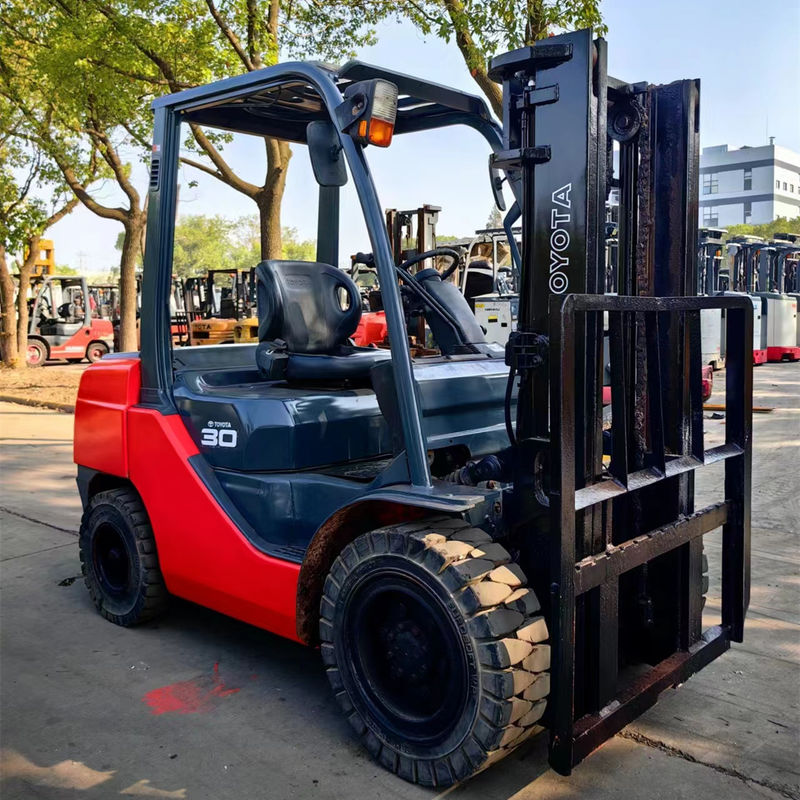 Elevador de forks diesel de 3 toneladas Elevador de forks Toyota usado com bons preços e tipo de potência 8F30