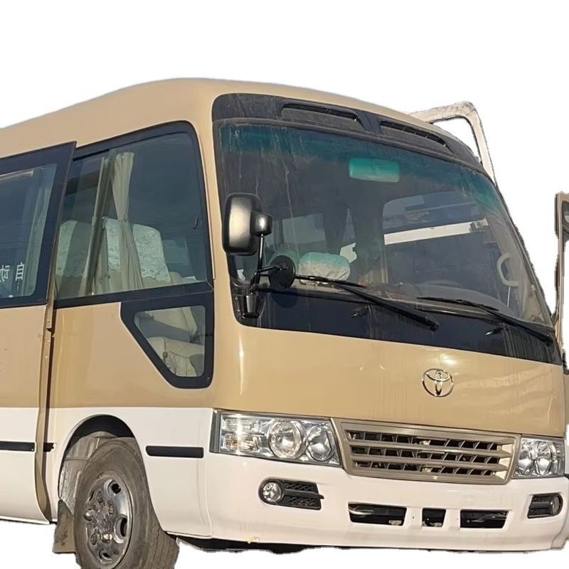 Autobus de 57 lugares com capacidade de motor de 6-8L em bom estado Direção do condutor à esquerda
