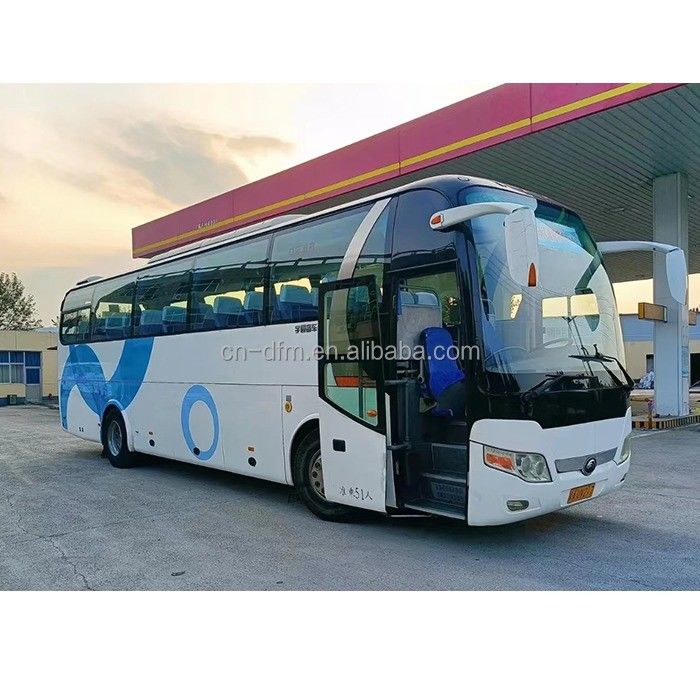 1100N.m Torque do motor 60 lugares Autobús de turismo RHD LHD Autobús de autocarro Euro 3 Padrão de emissões