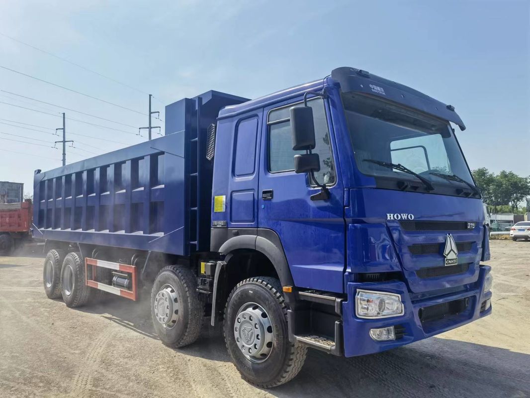 16 Wheeler HOWO 8X4 Carrinho de descarga usado com cilindrada de 300-400L
