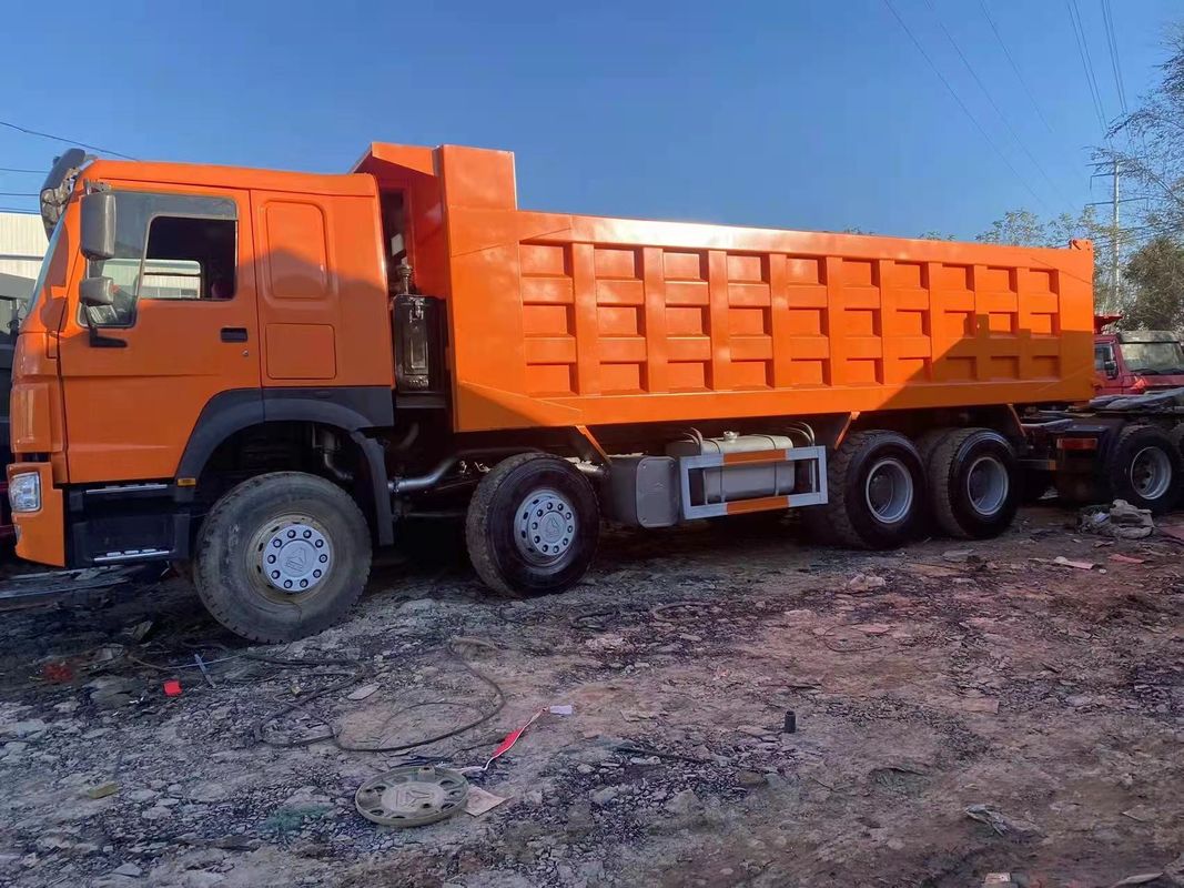 16 Número de pneu LHD SINO Caminhão de descarga usado HOWO 8X4 Caminhão de descarga pesado com caixa de engrenagens HW