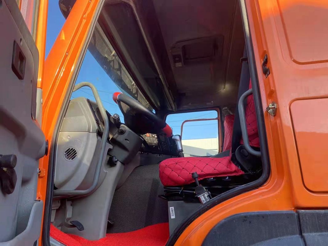 16 Número de pneu LHD SINO Caminhão de descarga usado HOWO 8X4 Caminhão de descarga pesado com caixa de engrenagens HW