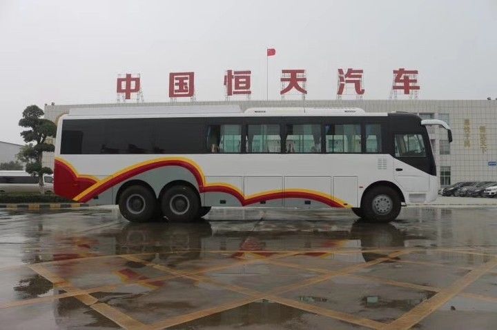 Transmissão manual 54 1 assentos Direito Direito Direito Ônibus de passageiros CHTC com motor Weichai