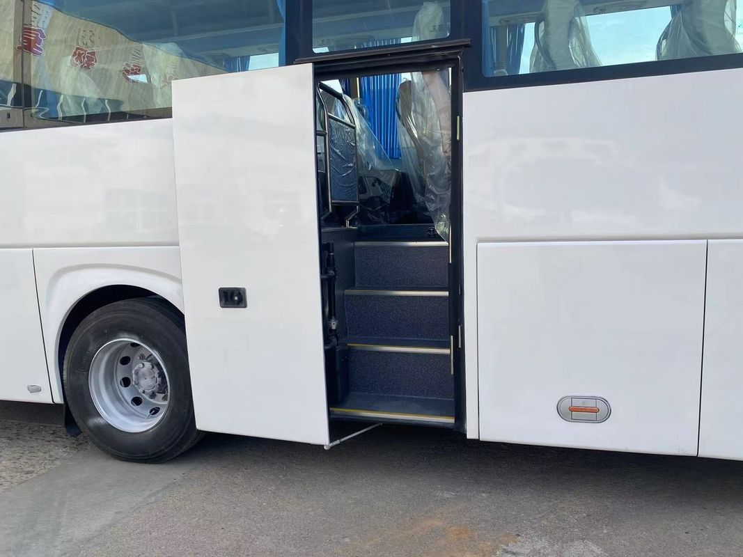 Autocarros usados de 50 lugares de alta capacidade para fábricas e escolas caixa de engrenagens manual