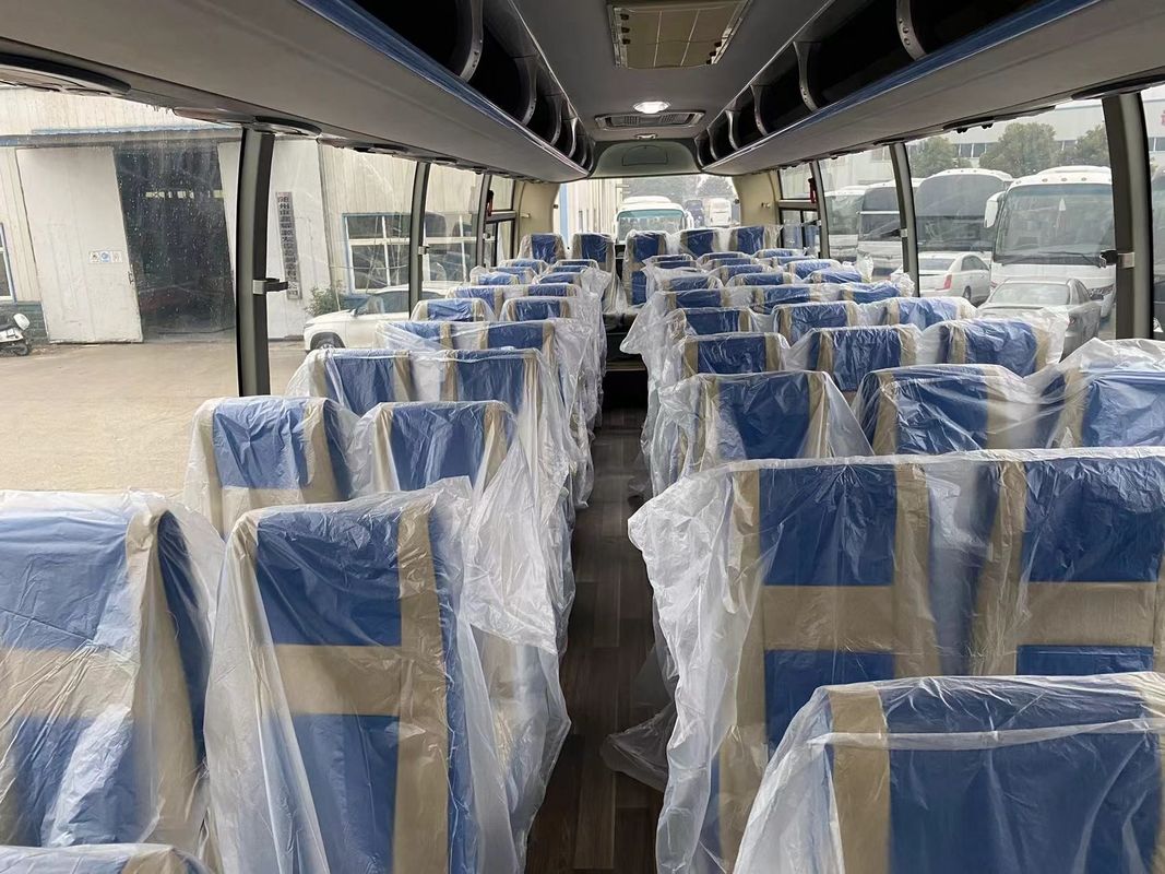 2024 Usado Yutong Bus Luxury 2 2 Layout Ônibus de passageiros com 54 lugares e tipo de combustível diesel