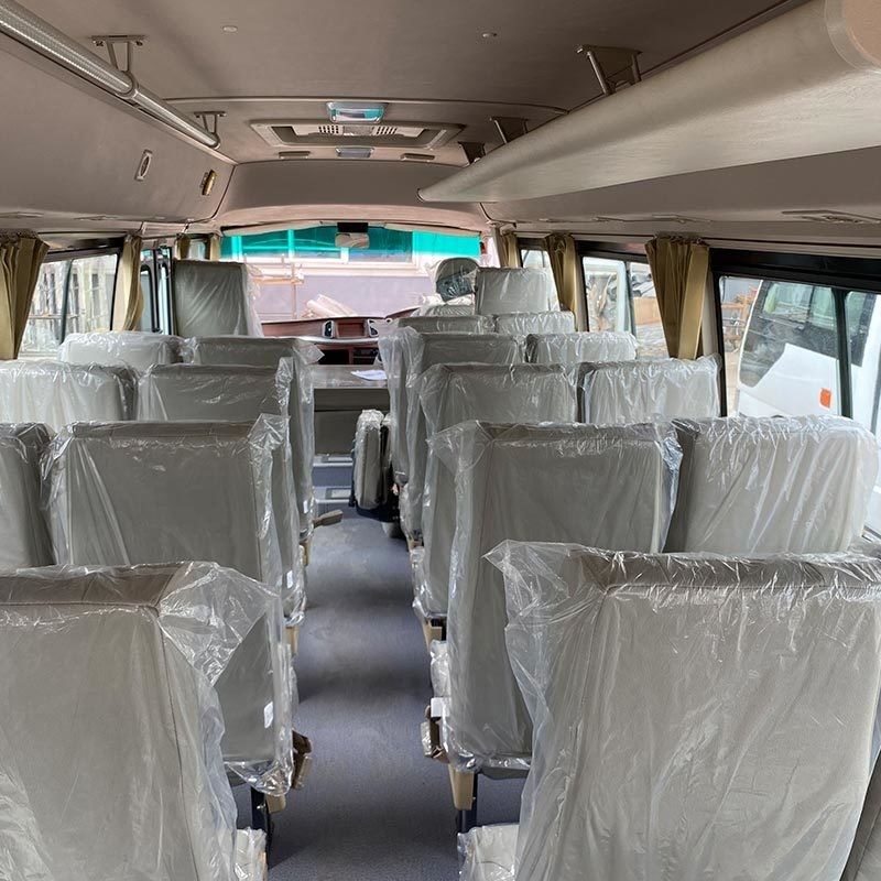 Velocidade máxima 100 km/h Passenger Van Coaster 31 lugares mini BUS para transporte de eventos