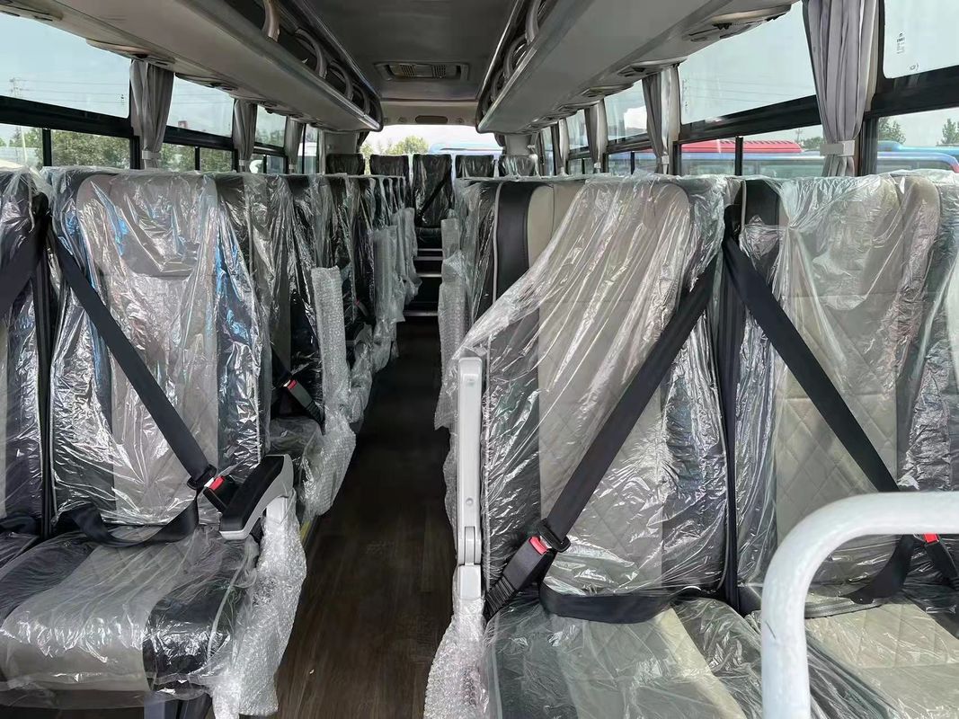 Yutong 54 lugares ônibus diesel em branco Grande desempenho e eficiência de combustível