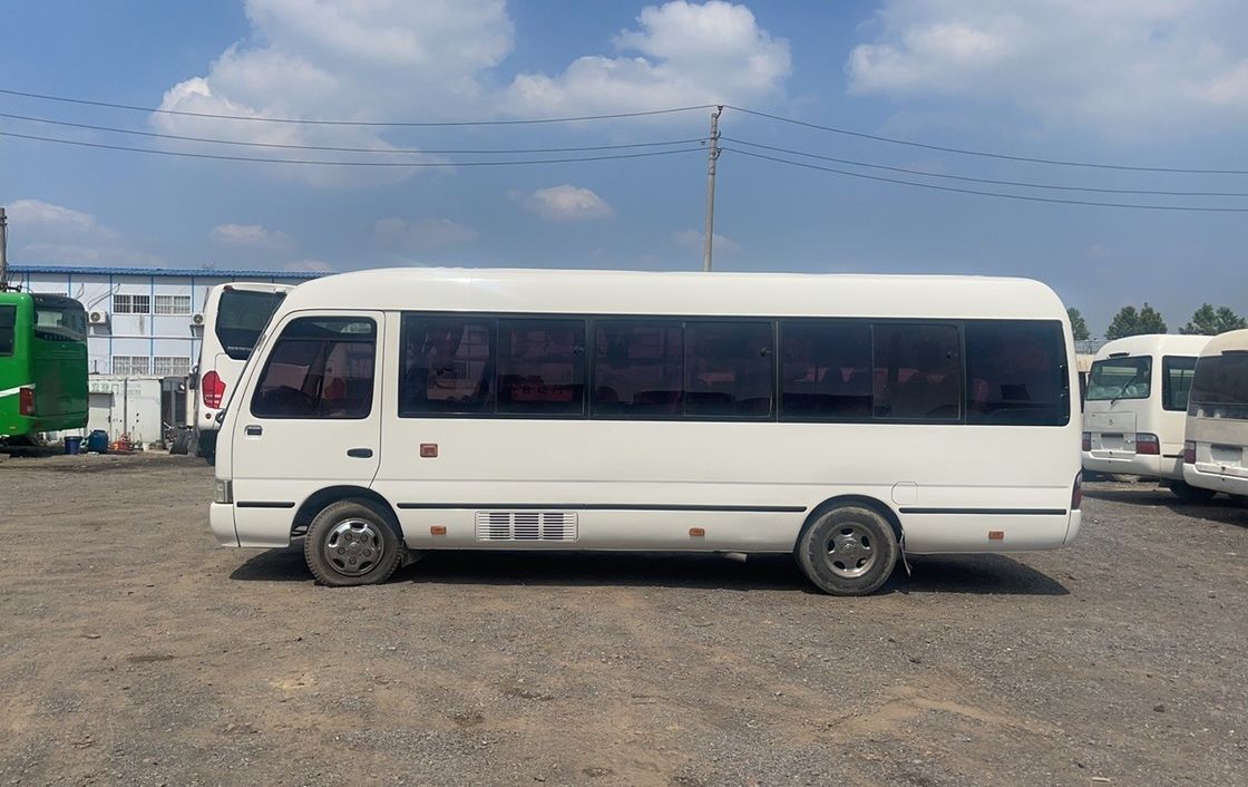 Bom estado Usado Coaster Bus V6 4.0 6GR 2.7L VVT-I Transmissão manual 17-30 lugares
