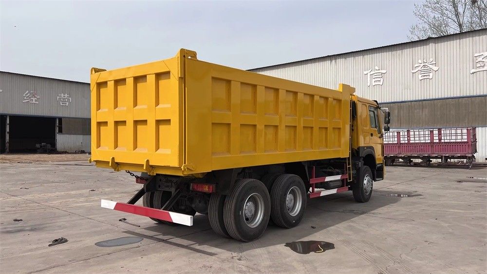 6X4 Wheel Drive SINOTRUK Howo Mining 20 Ton 25 Ton 371hp caminhão de despejo caminhão de lixo usado