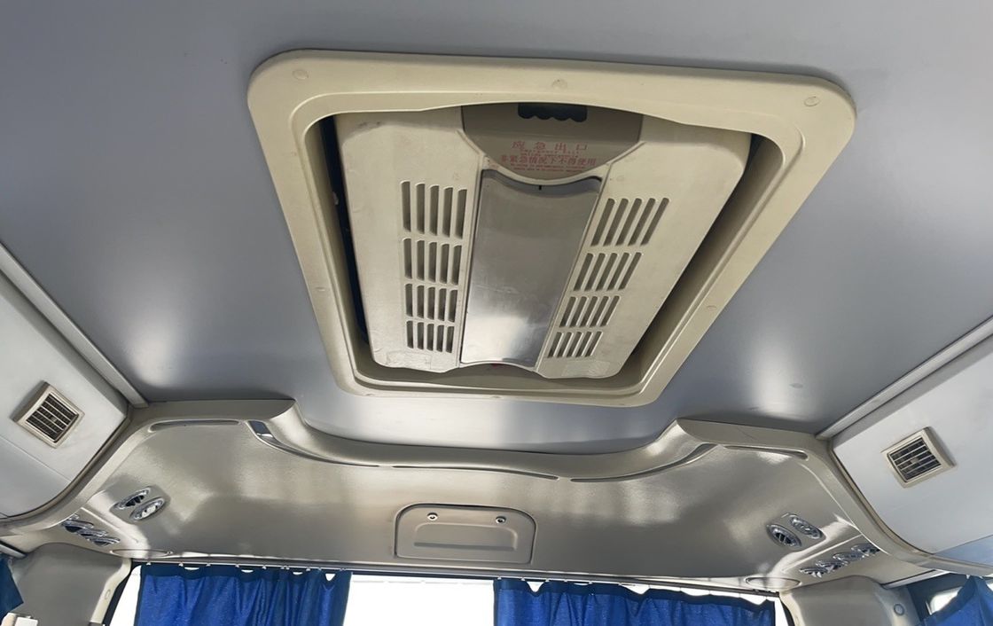 Autobus de autocarro de 65 lugares renovado com norma de emissões Euro 3 e cilindrada de 8,4 litros