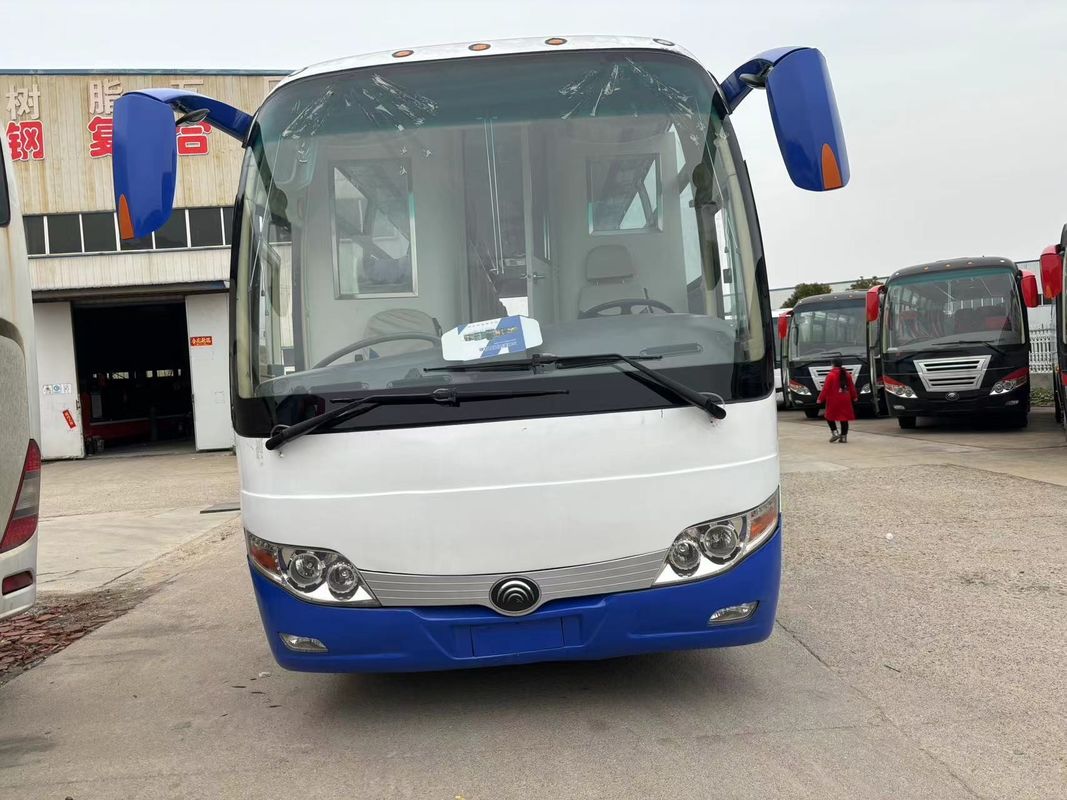 Ônibus de passageiros de 50 lugares com design de cores personalizado e padrão de emissões Euro 3
