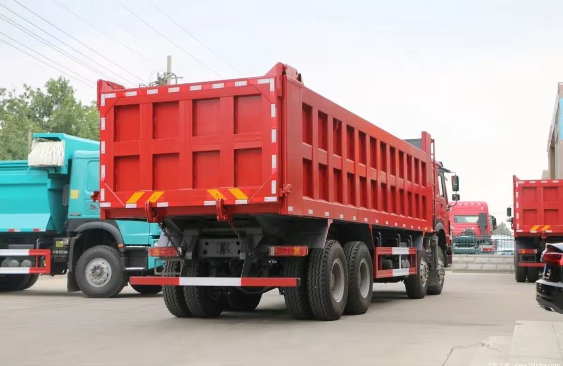 Howo 8x4 12 Rodas Usado de Carrinho 40 Tons 380 HP Carrinho pesado de descarga com direção esquerda
