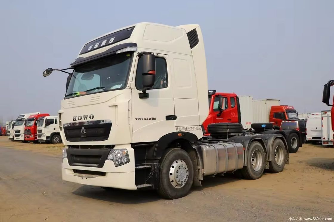 Sinotruk Howo 6x4 caminhão de tração de 10 rodas usado 371hp 440hp cilindros 6 Pneus número 10