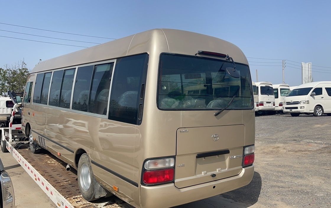 6900*2010*2600 Tipo de combustível Diesel Bom estado 30 lugares LHD Autocarro usado Toyota Coaster