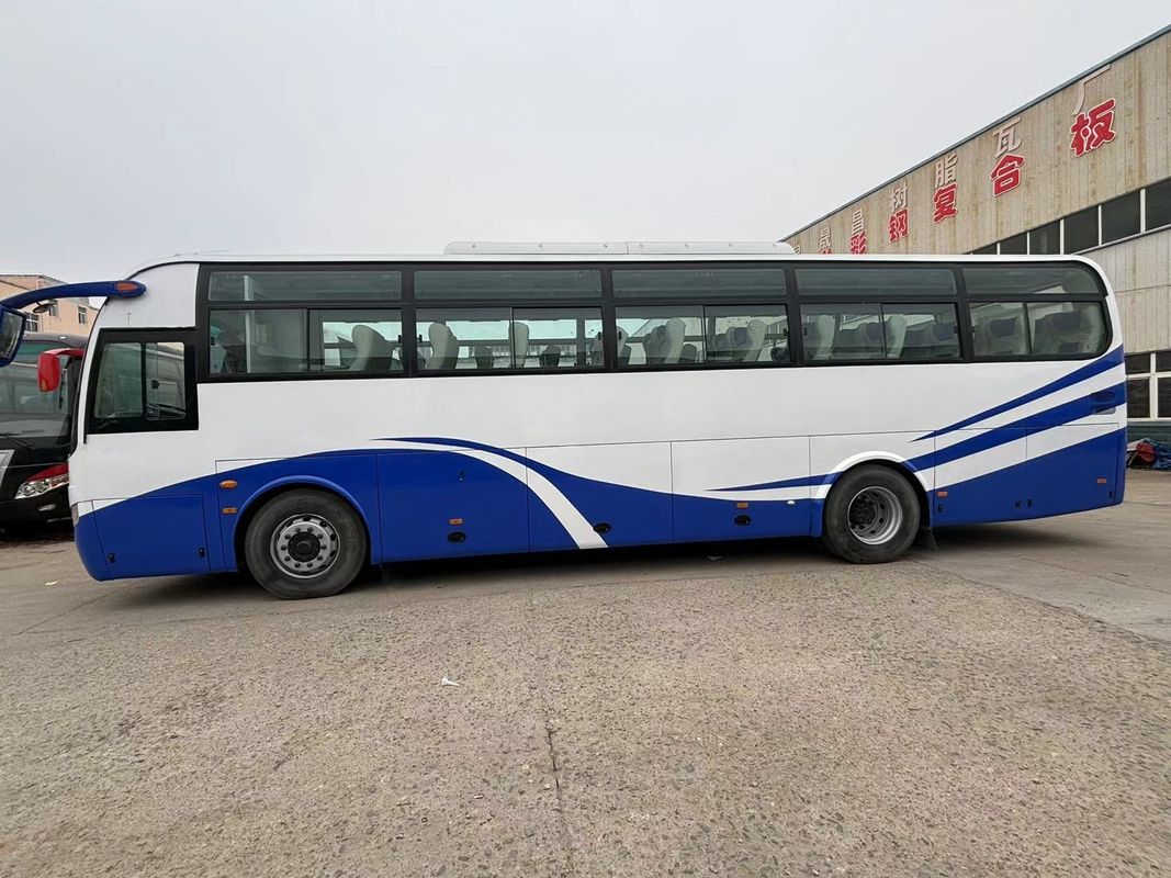 Hot Discounts Luxo Usado 55 Assentos Autocarro Automático LHD Ônibus de Passageiros com AC Equipado