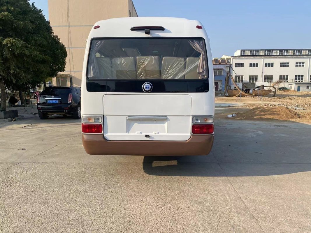 Autobus de 30 lugares com transmissão M156 e emissões EURO 3 na melhor das hipóteses