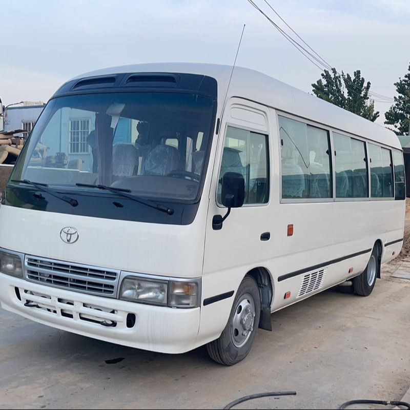 Usados Toyo ta Coaster ônibus de 29 lugares com potência máxima 113/5200 no mercado de alta demanda