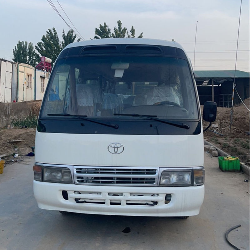 Usados Toyo ta Coaster ônibus de 29 lugares com potência máxima 113/5200 no mercado de alta demanda