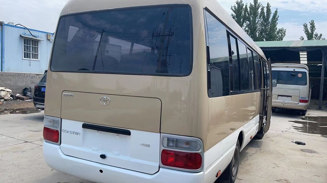 O autocarro Toyota Coaster de 29 lugares renovado mais quente da África com motor 15B-FT