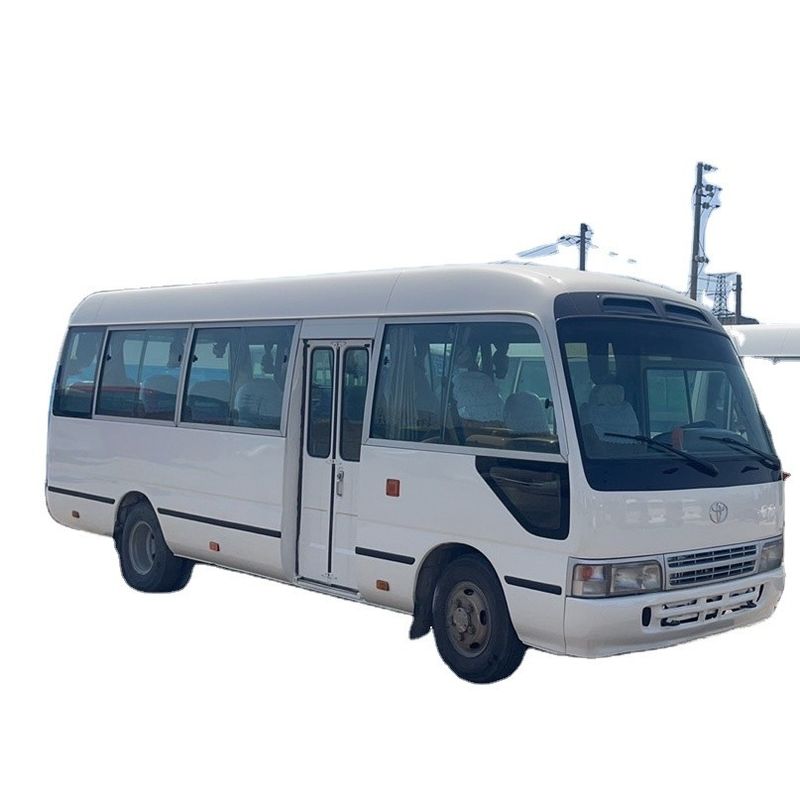Autocarro Toyota Coaster usado com emissões EURO 3 e transmissão manual em bom estado