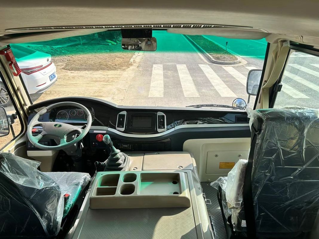 Motor Yuchai 30 assentos Mudan Commuter Bus Diesel RHD e LHD Motorista 100km/h Velocidade máxima