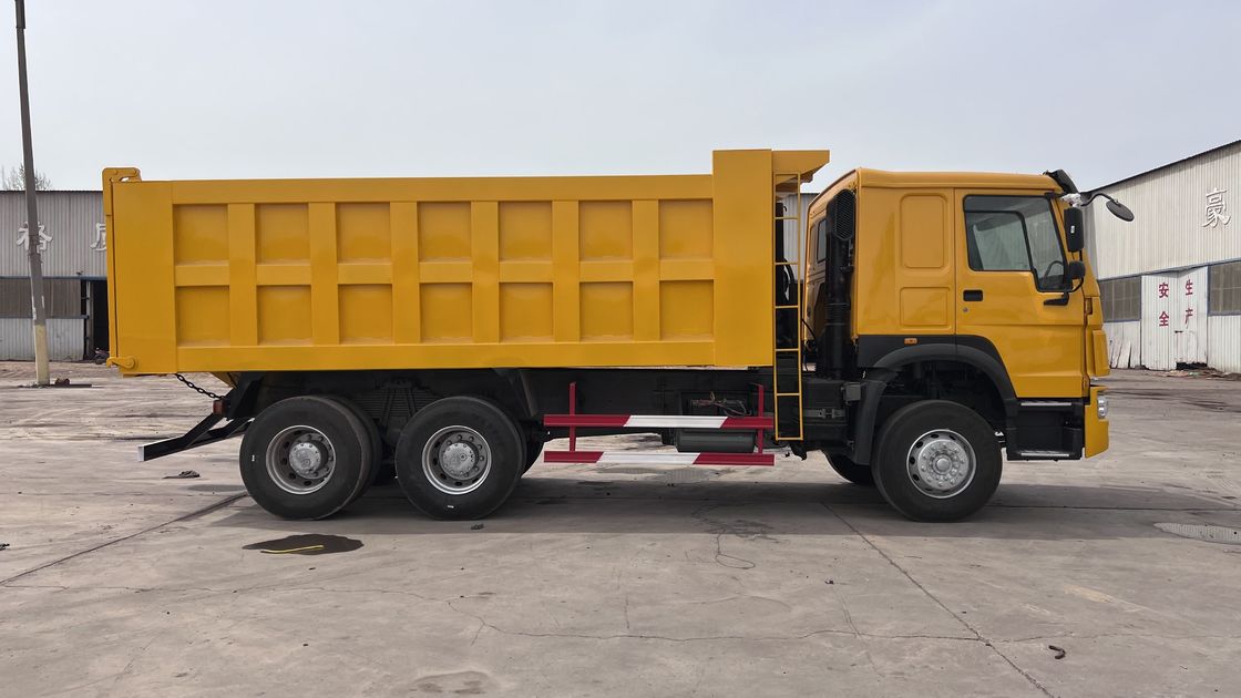 Howo 6x4 40tons 45 Tons Yellow Tipper Dump Truck Para Projetos de Construção Pesada