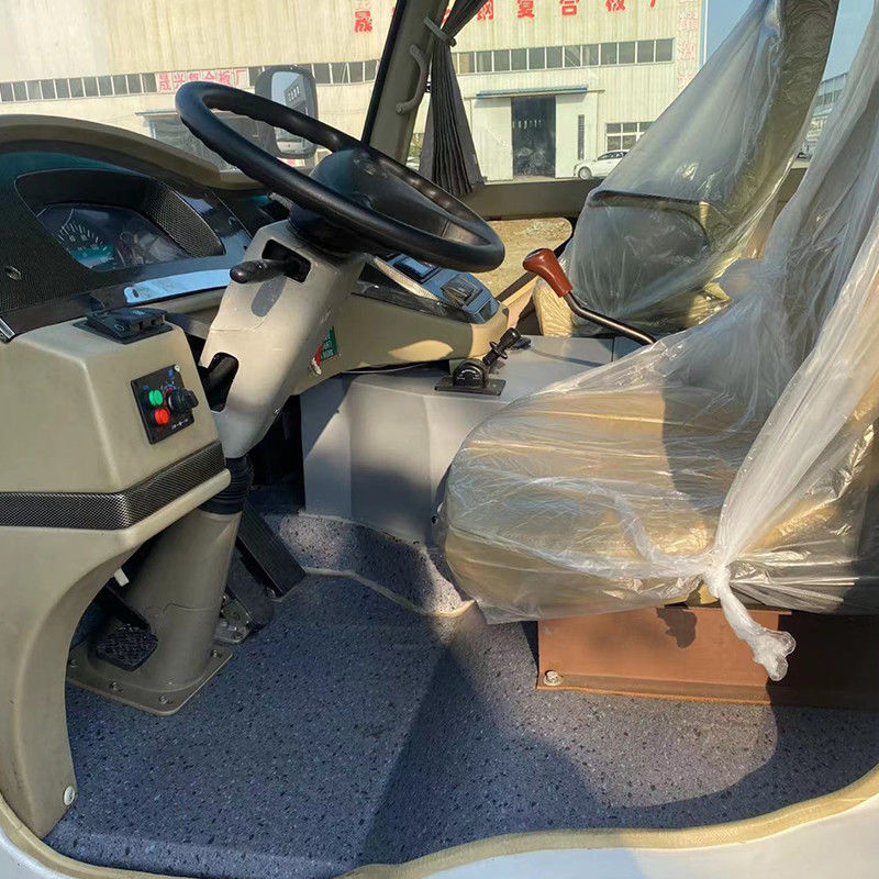 Autocarro usado Toyota 15BT com 30 lugares e potência máxima 113/5200kw em boas condições