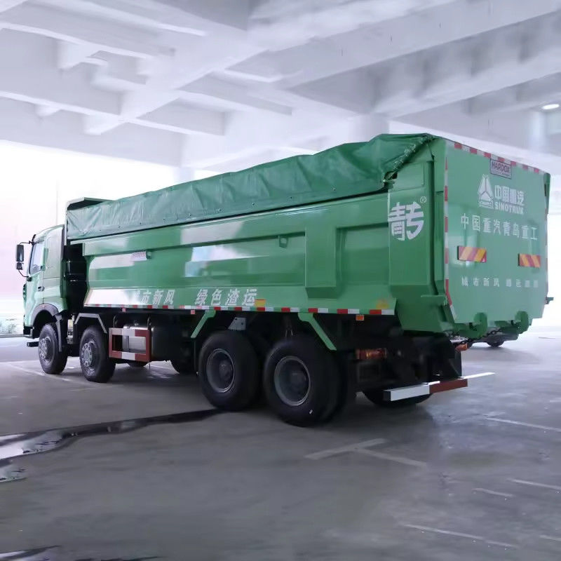 Howo 40 toneladas de capacidade de caminhão de reboque com comprimento de tanque de carga ≥ 8m e motor WEICHAI